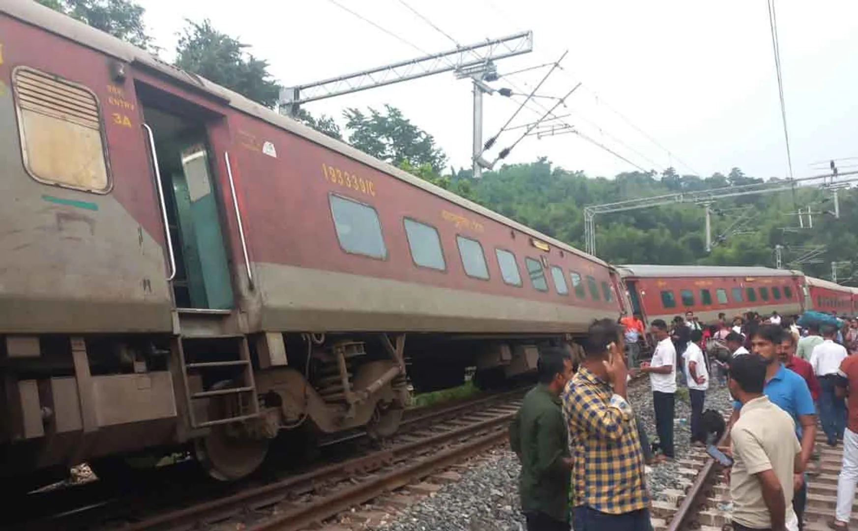 Agartala Lokmanya Tilak Terminus Express train incident