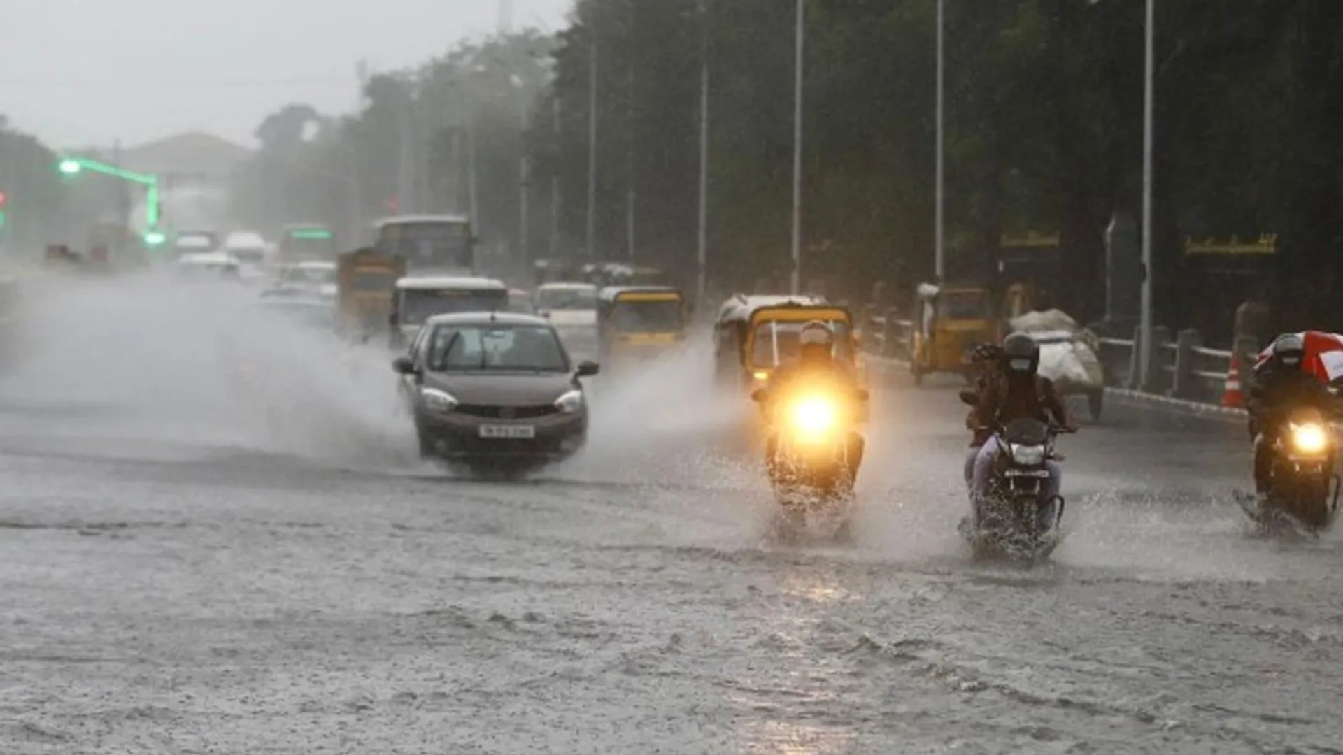 Heavy rain alert in 19 districts