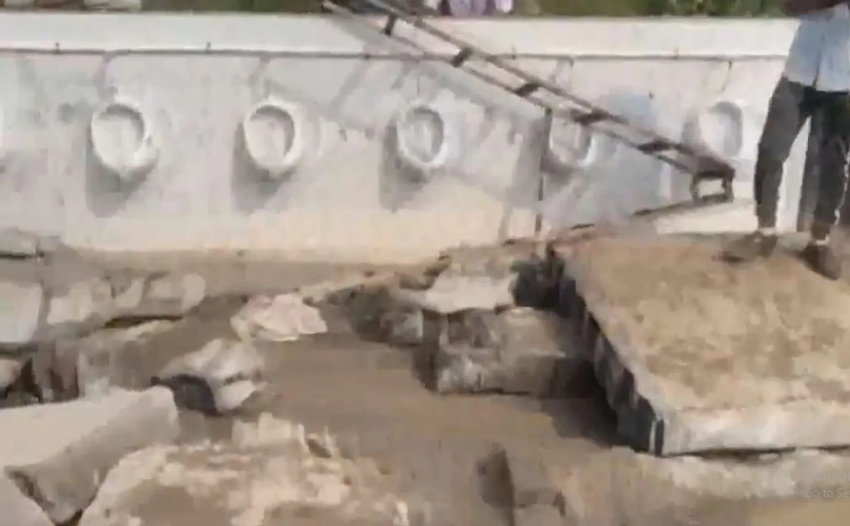 Incident happened to 3 people were when the water tank fell