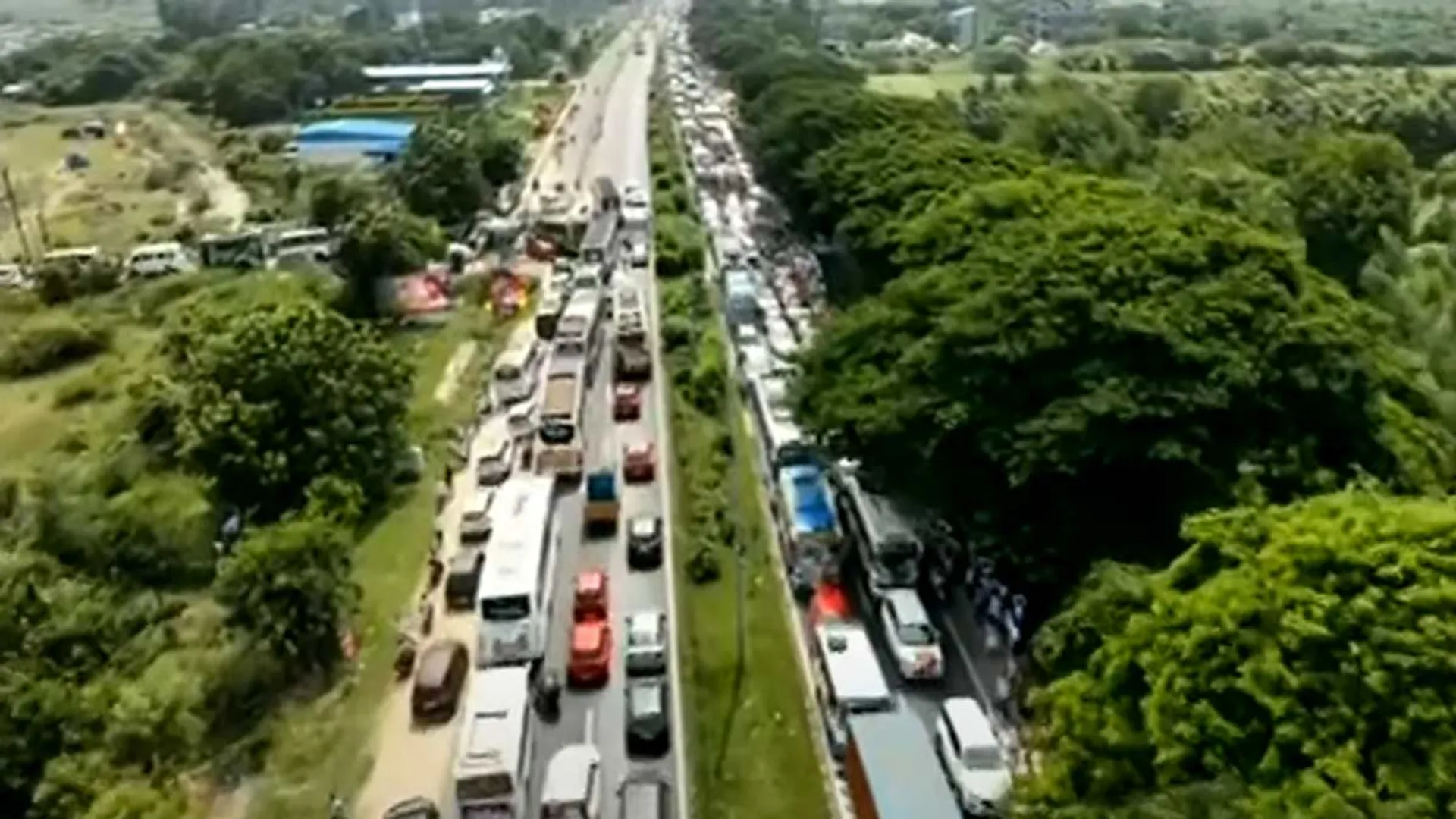 Stop V. Road; The conference will start shortly