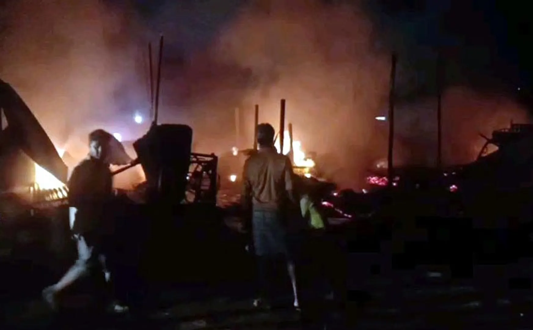 A fire broke out in a shop selling wedding goods as 4 cylinders exploded
