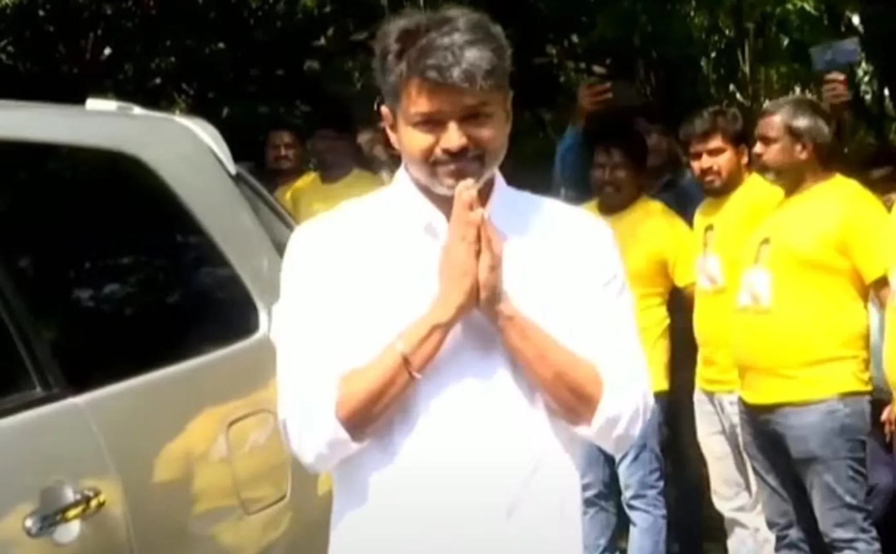 'No negative criticism'-Vijay urges executives