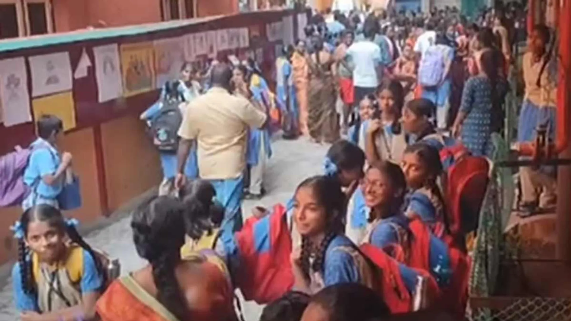 There is a commotion again in the school where there was a gas leak