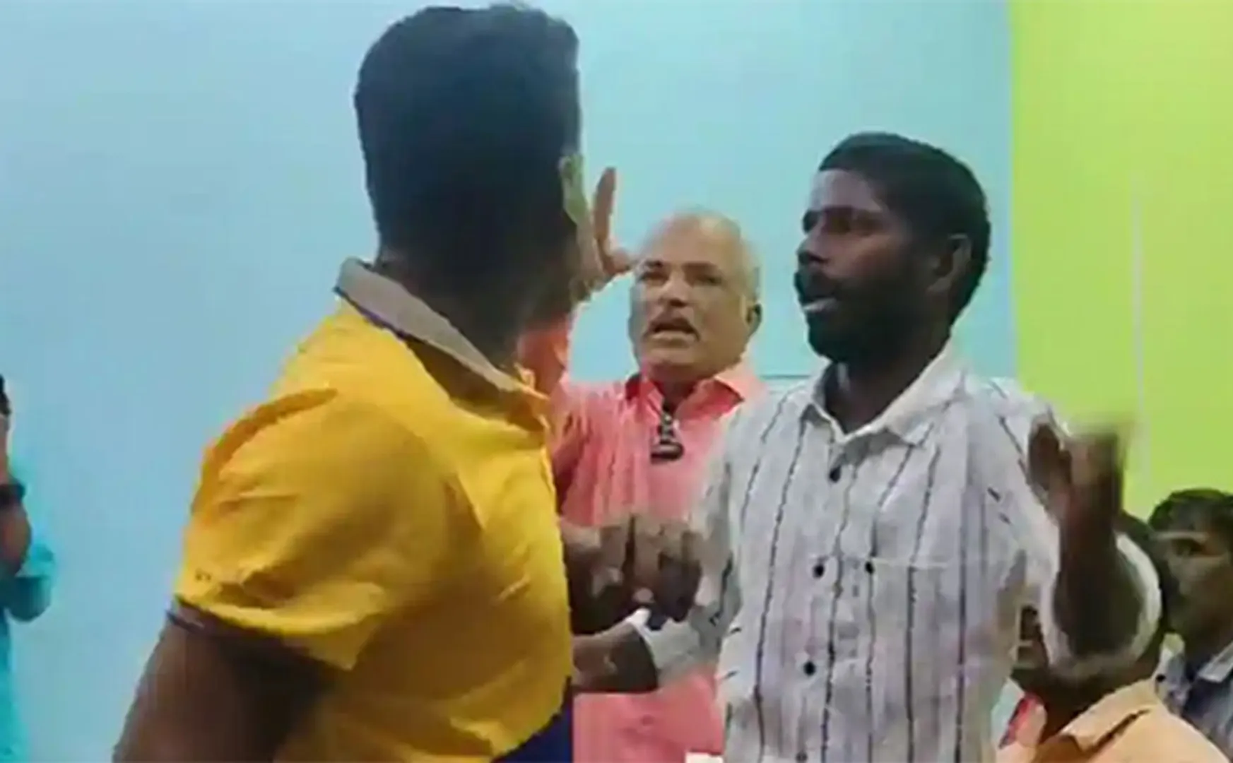 10 NTK administrator, including the district secretary, have defected from party