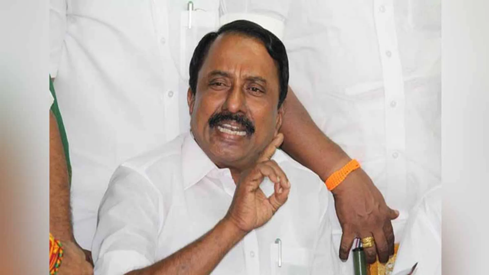 'Anyone can join hands with AIADMK'- Sengottaiyan speech