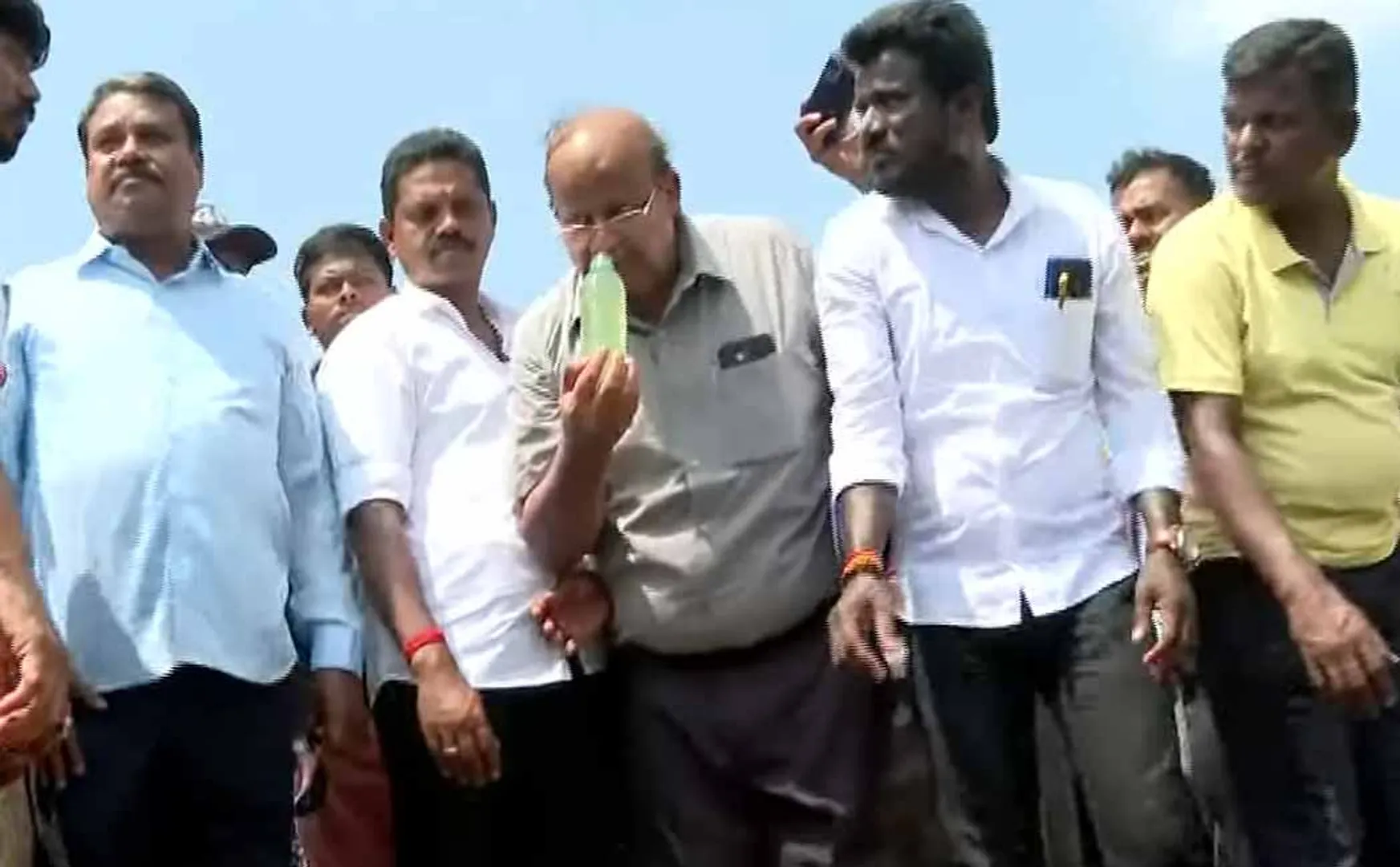 Judges inspect order flew to the collector