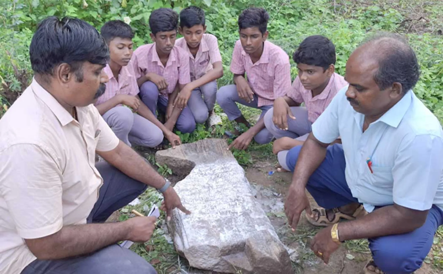 386-year-old King Sethupathi inscription was discovered on a cloth-washing stone