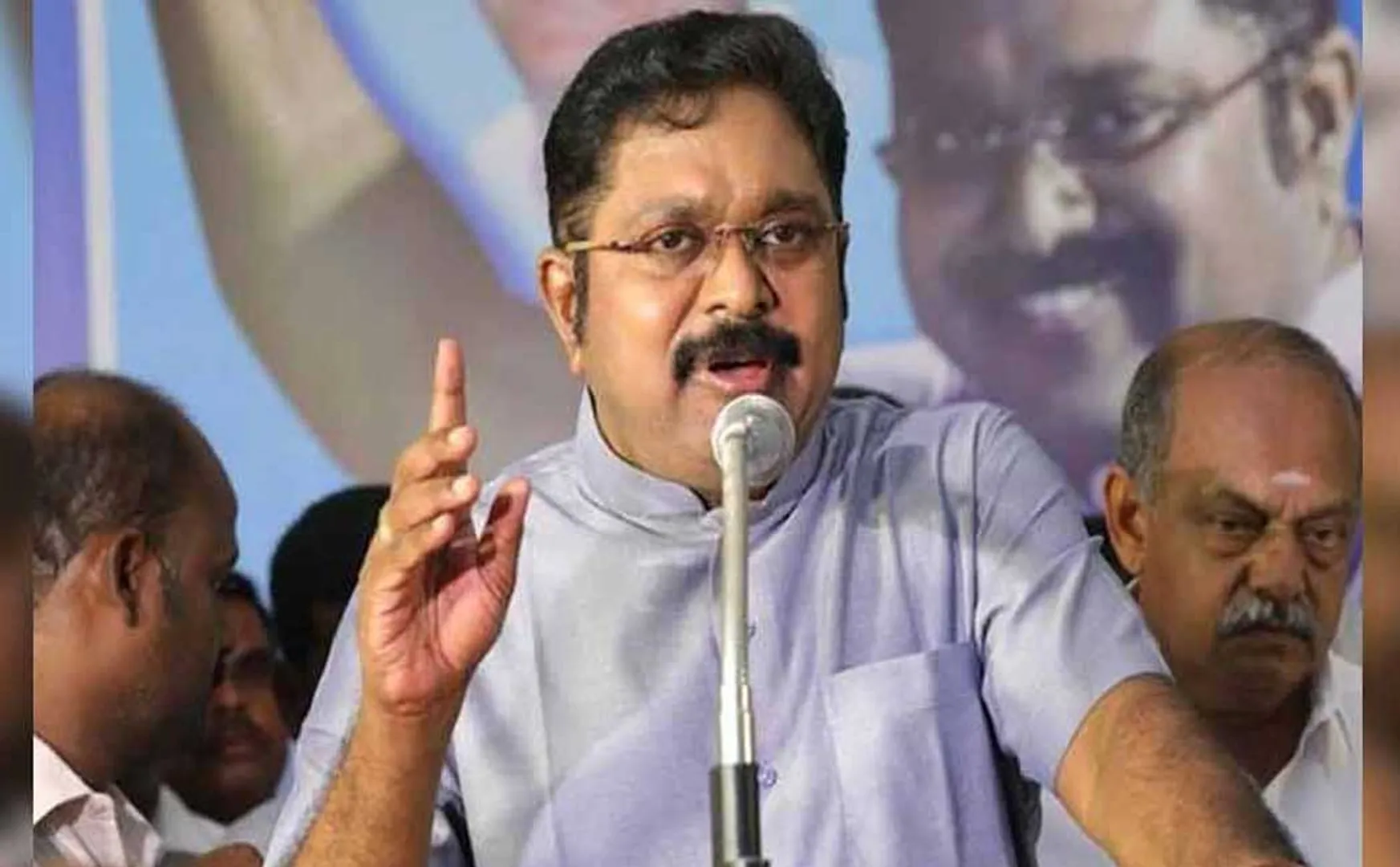 Govt playing with children's lives by building shoddy buildings says TTV Dhinakaran