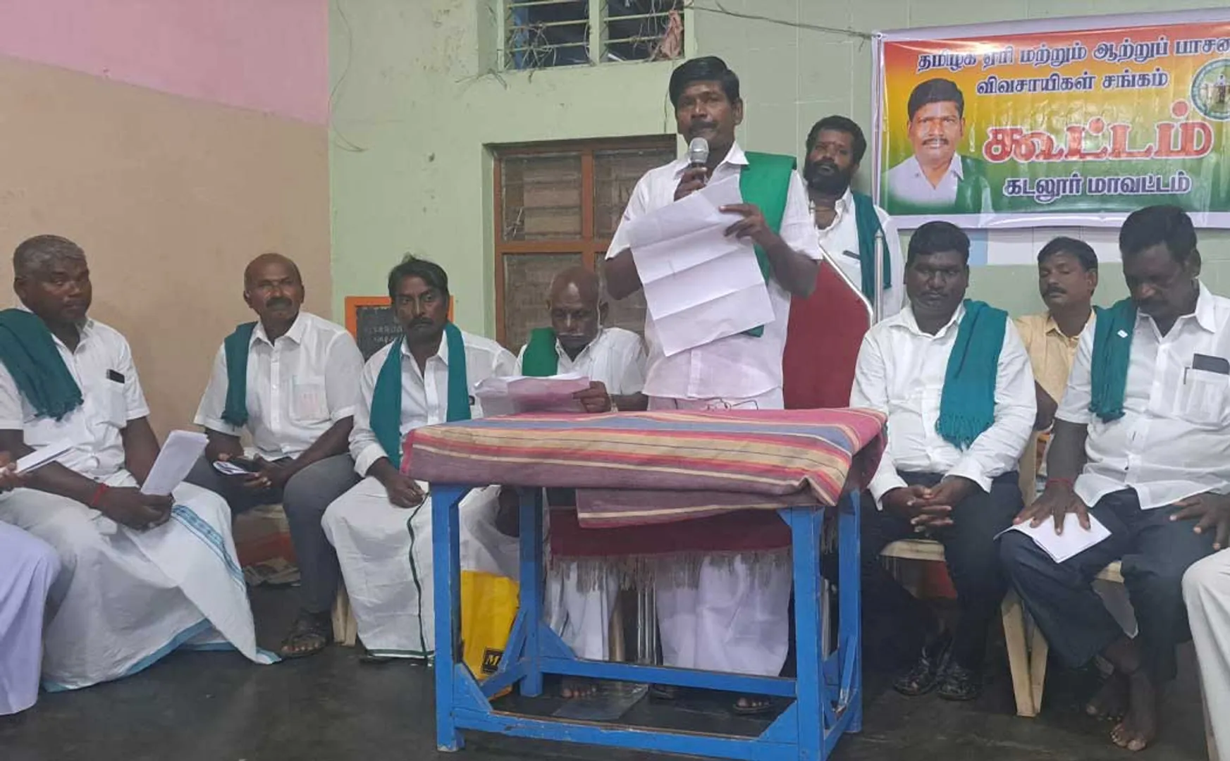 Farmers have decided that central govt should make a separate budget for agriculture