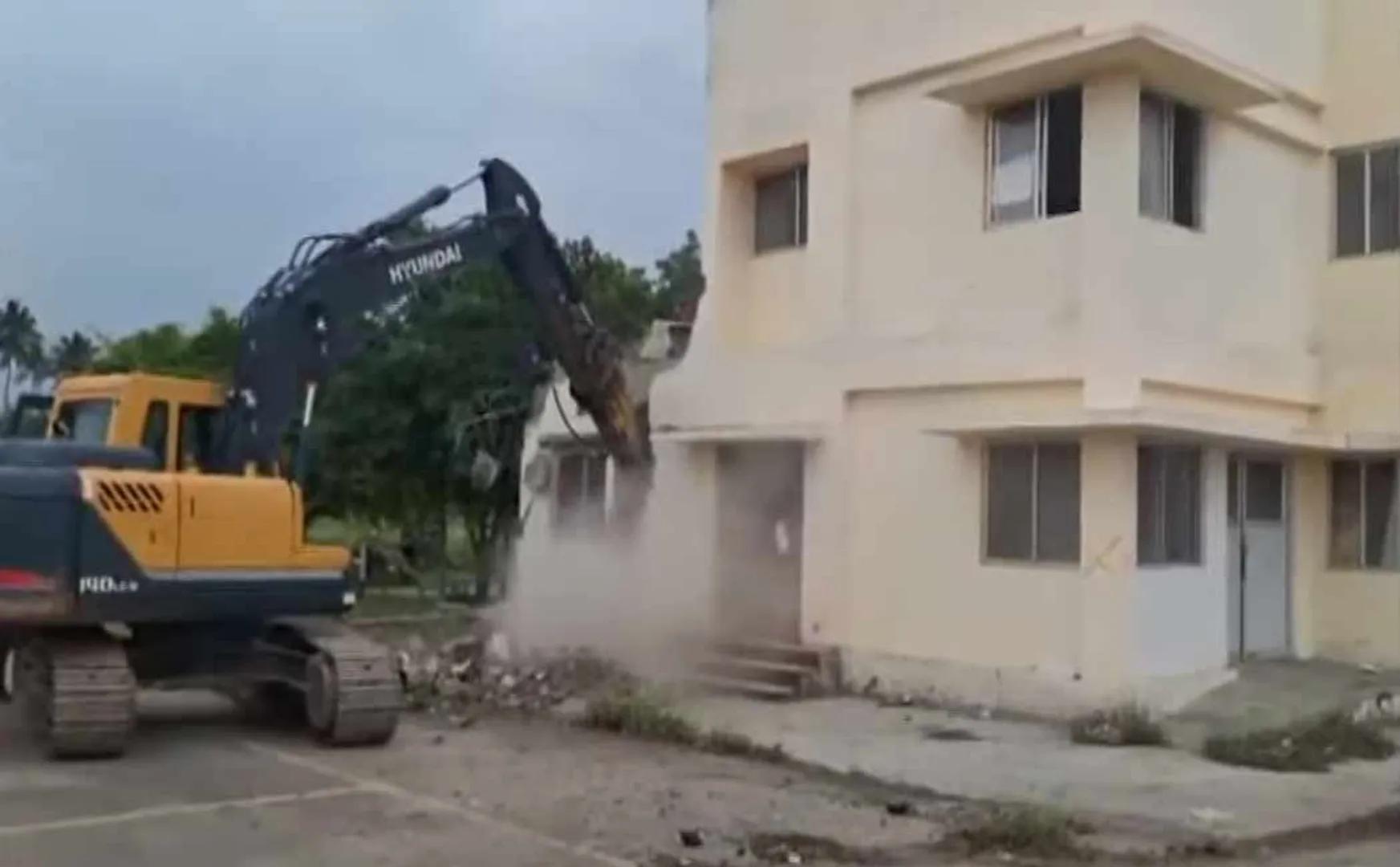 Collector order Demolition of encroached customs office 