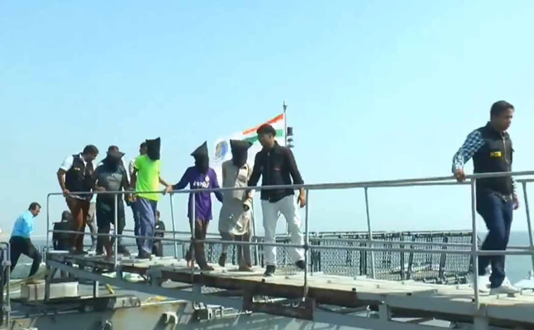 Gujarat 700 kg incident on NCB Indian Navy and Gujarat Police successfully dismantled 