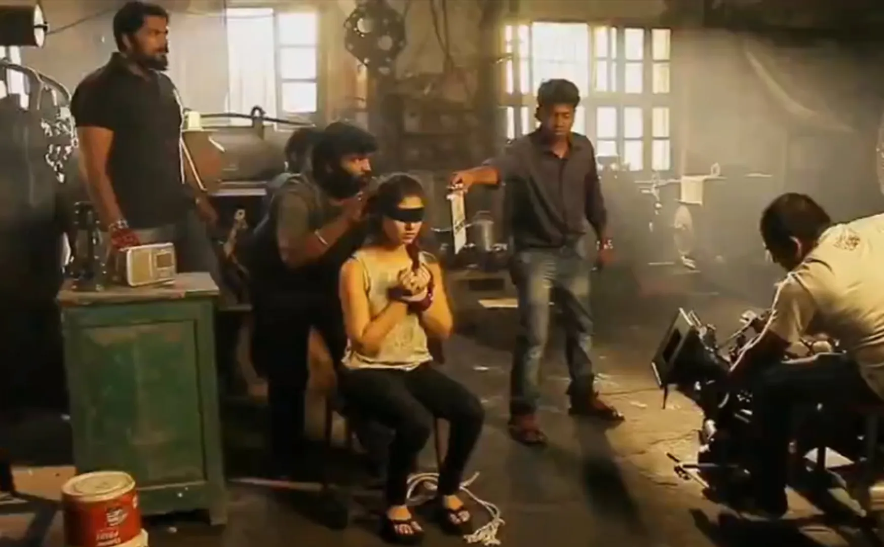 nayanthara marriage documentry dhanush movie issue