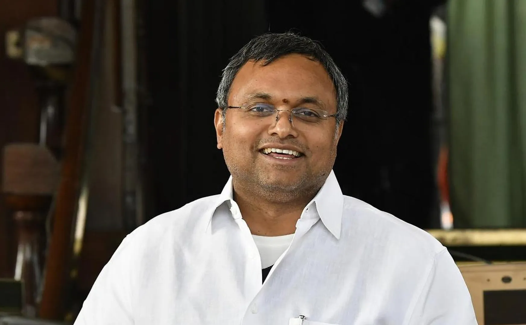 karthi chidambaram has no doubt about the electronic voting machine