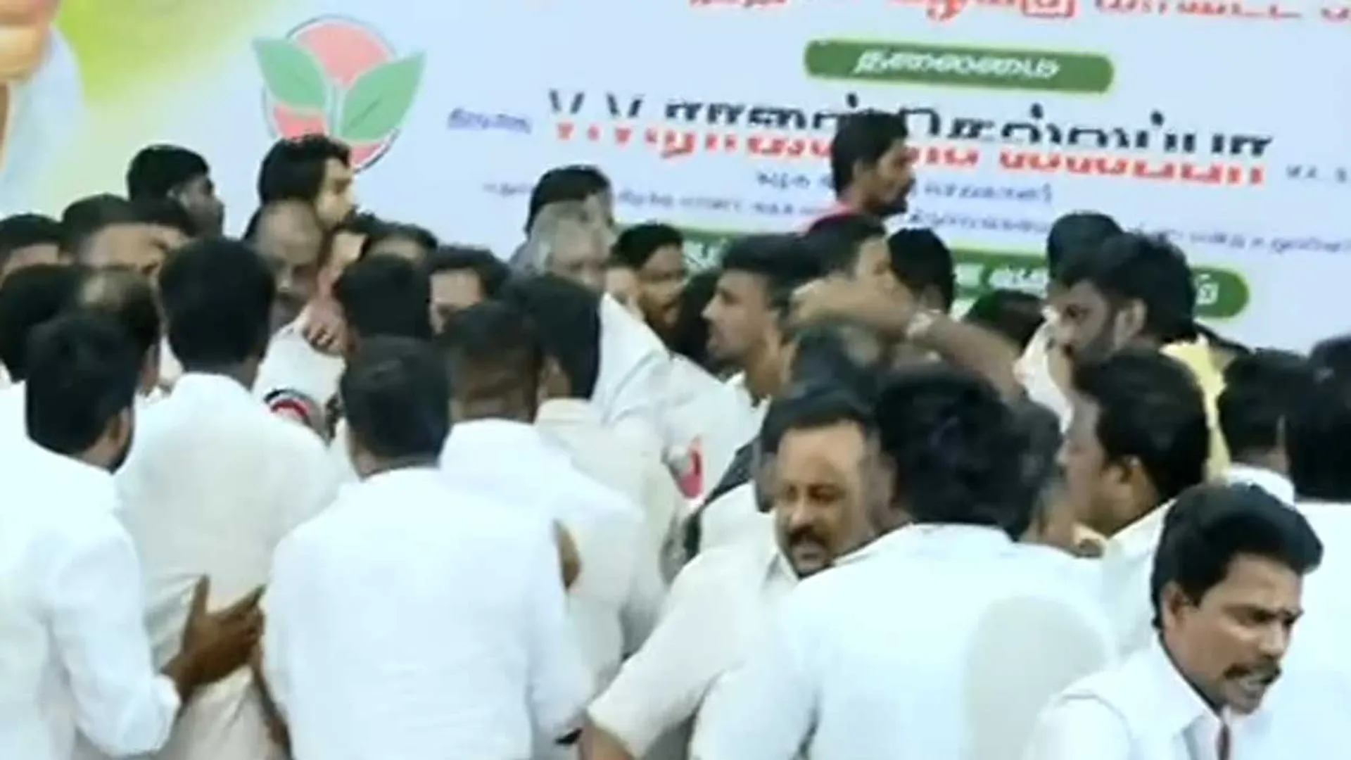 Pushing in AIADMK meeting; Administrators clashed before rajan chellappa 