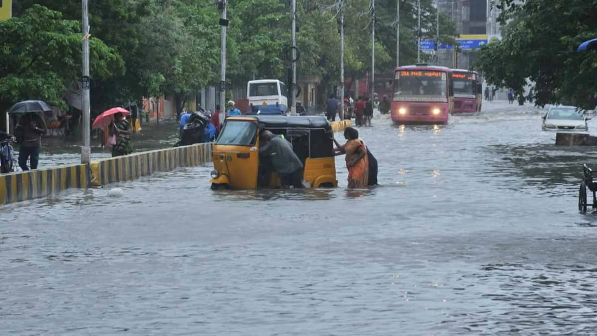 Heavy rain echoes; Time to pay electricity bill in four districts