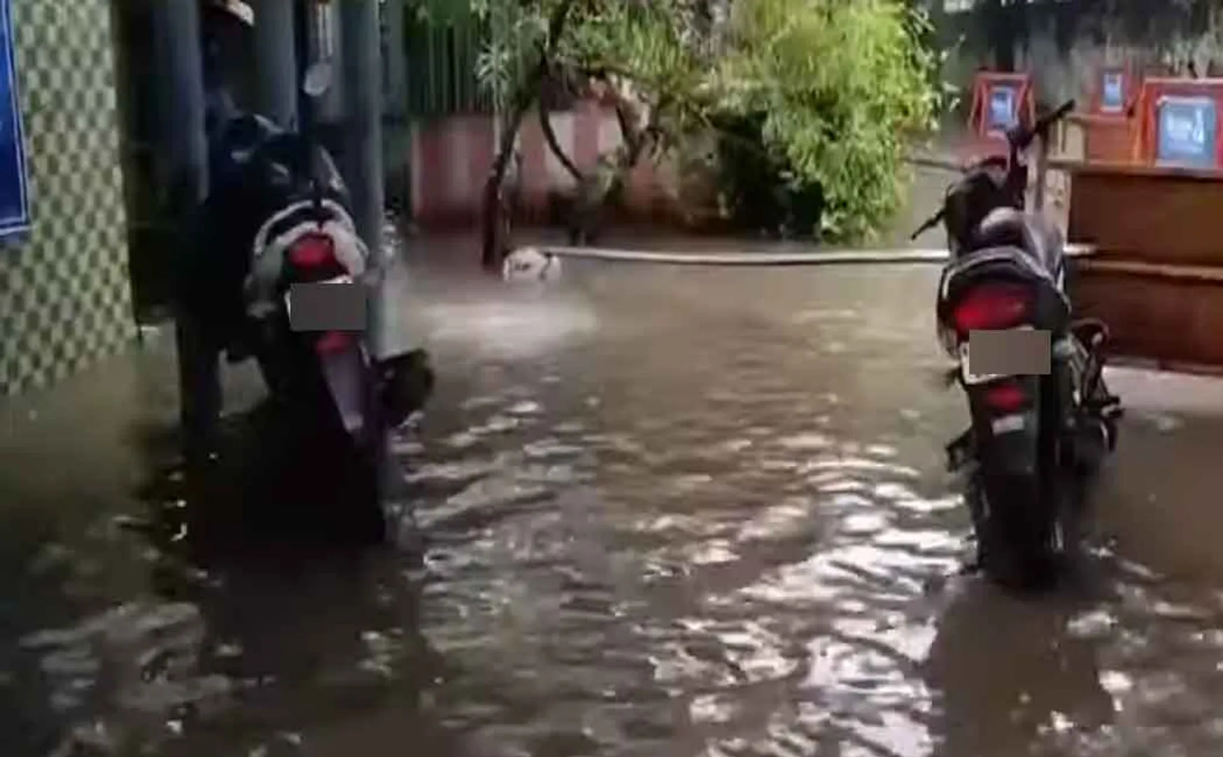Stagnant rain water in government hospital; Patients suffer