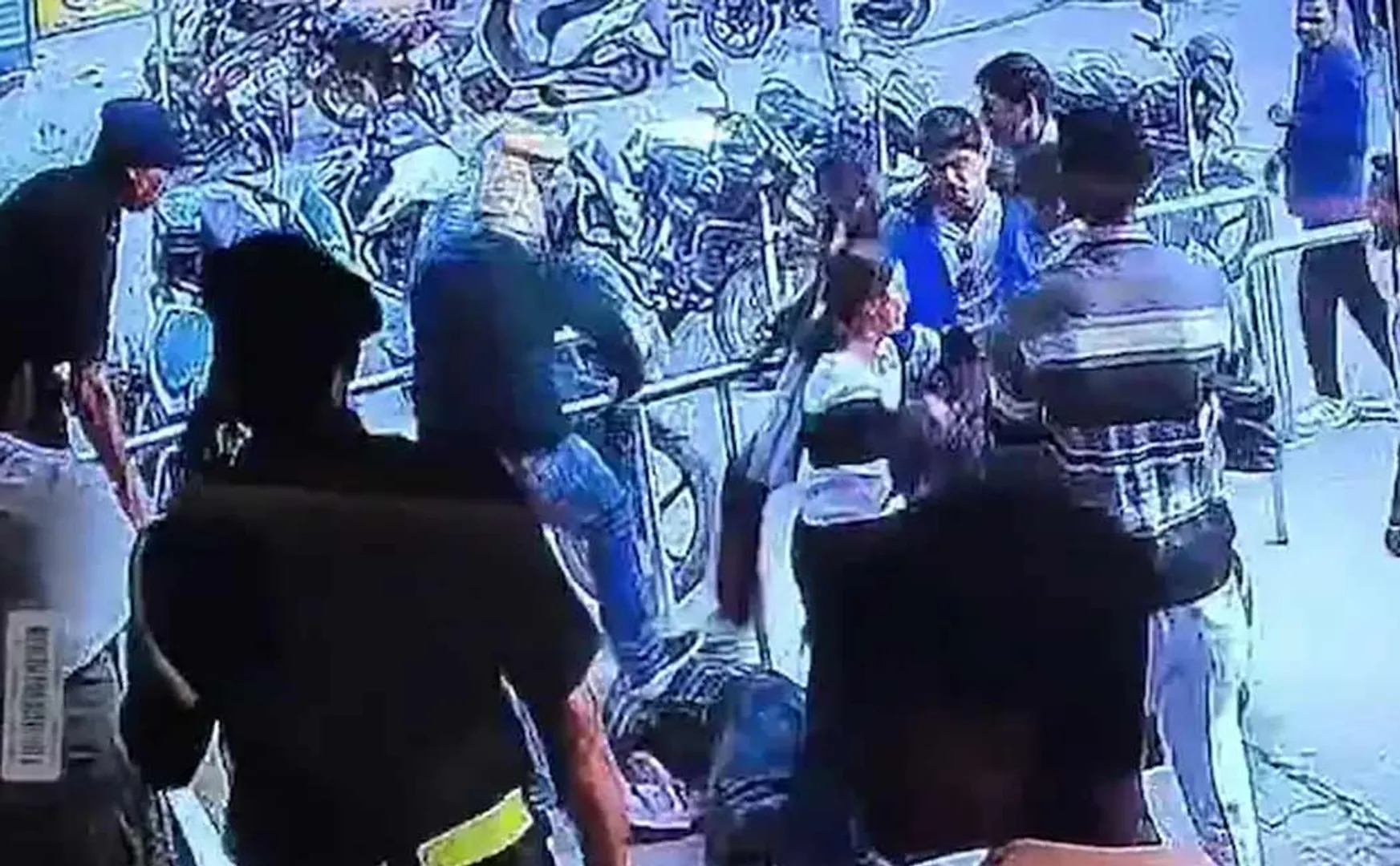 Old man who tragically Incident of in front of police at uttar pradesh