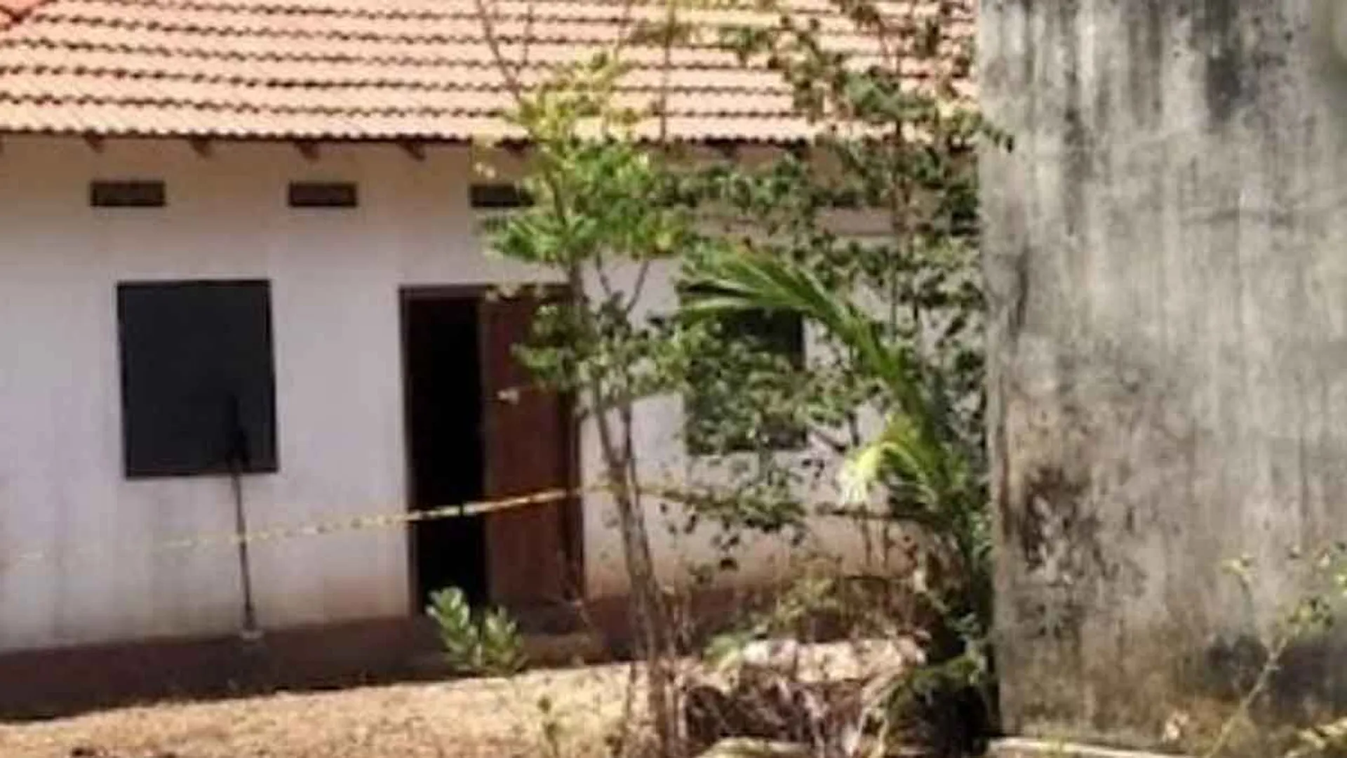 A male body in a state of decay; Police investigation