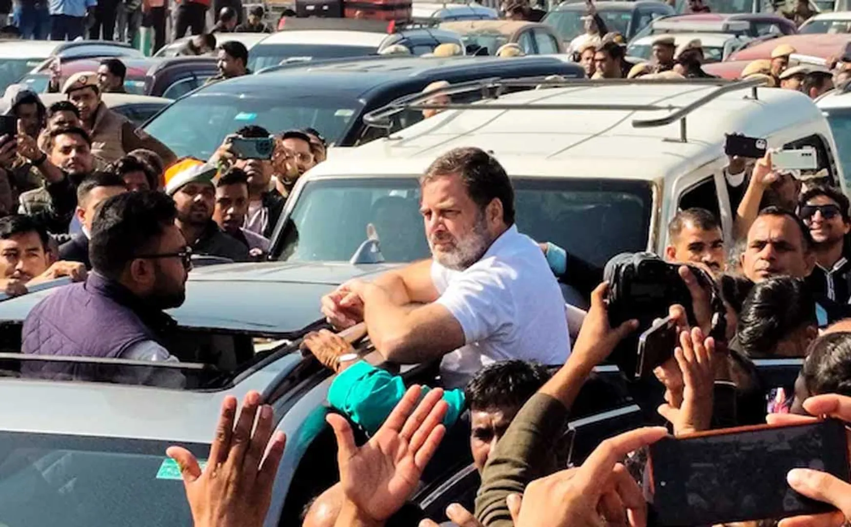 Rahul Gandhi accuses UP police of blocking Sambhal visit