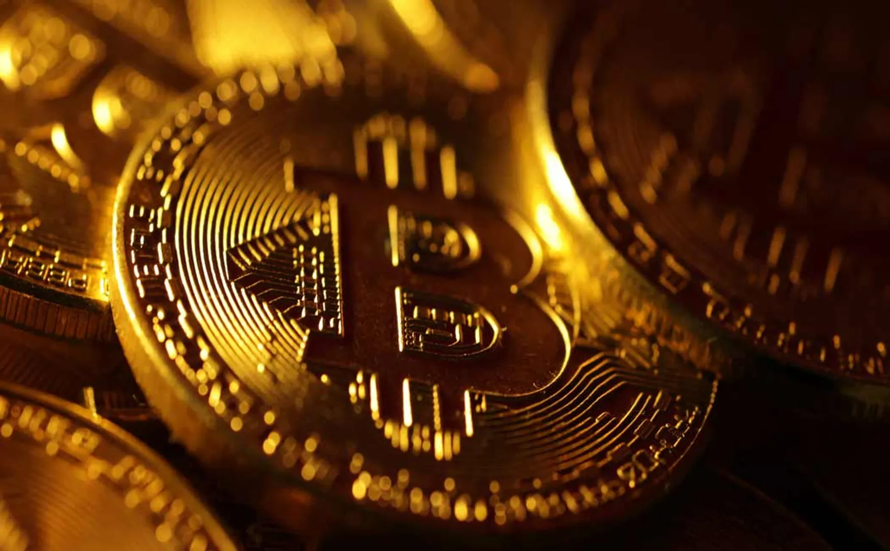 Bitcoin Value Hits $1 Lakh