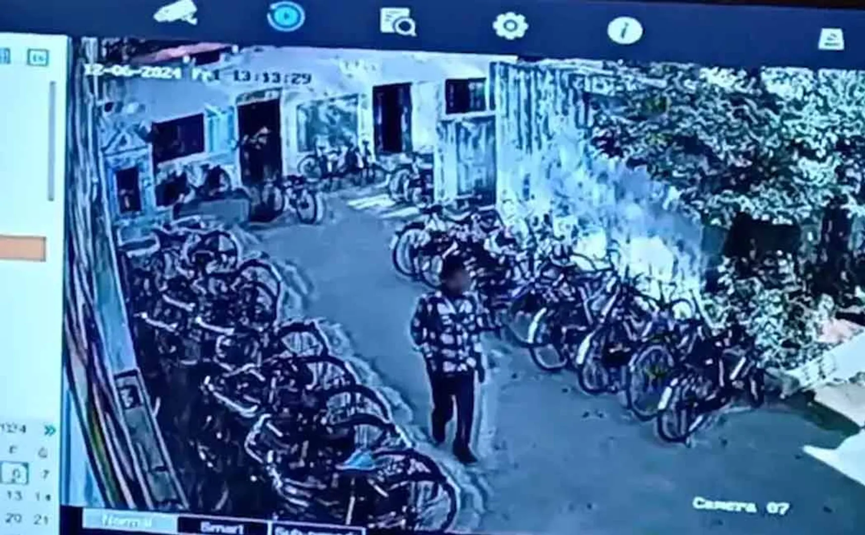 The student who hit the headmaster in madhya pradesh
