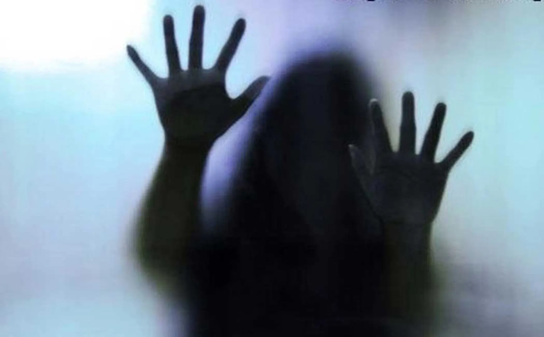  cruel young man incident a woman who refused to accept his love 