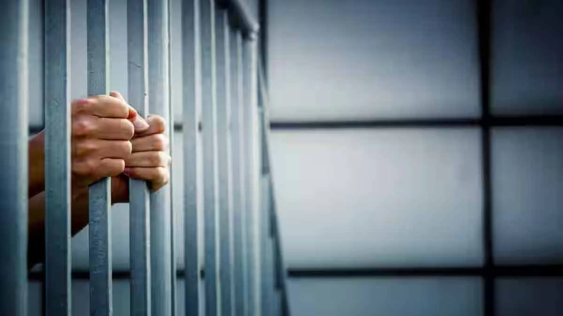 Prisoner has cell phone, cannabis; Jail officials urged to investigate
