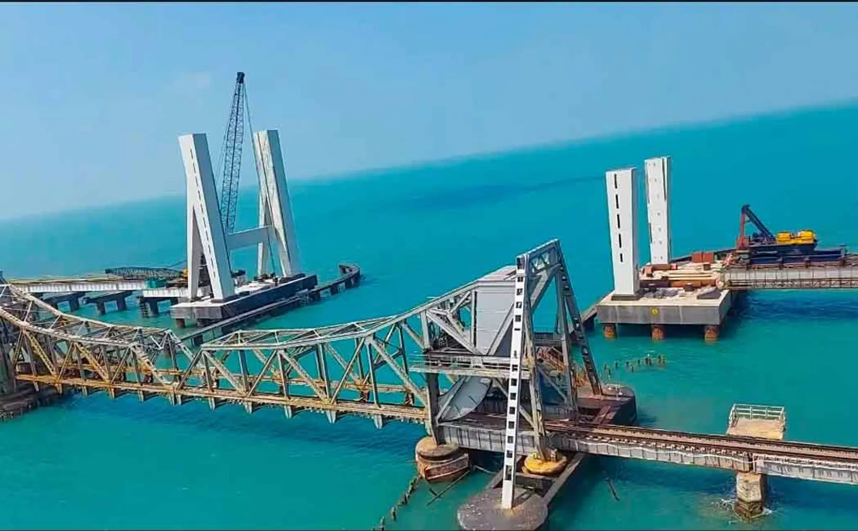 Defect in Pampan New Railway Bridge