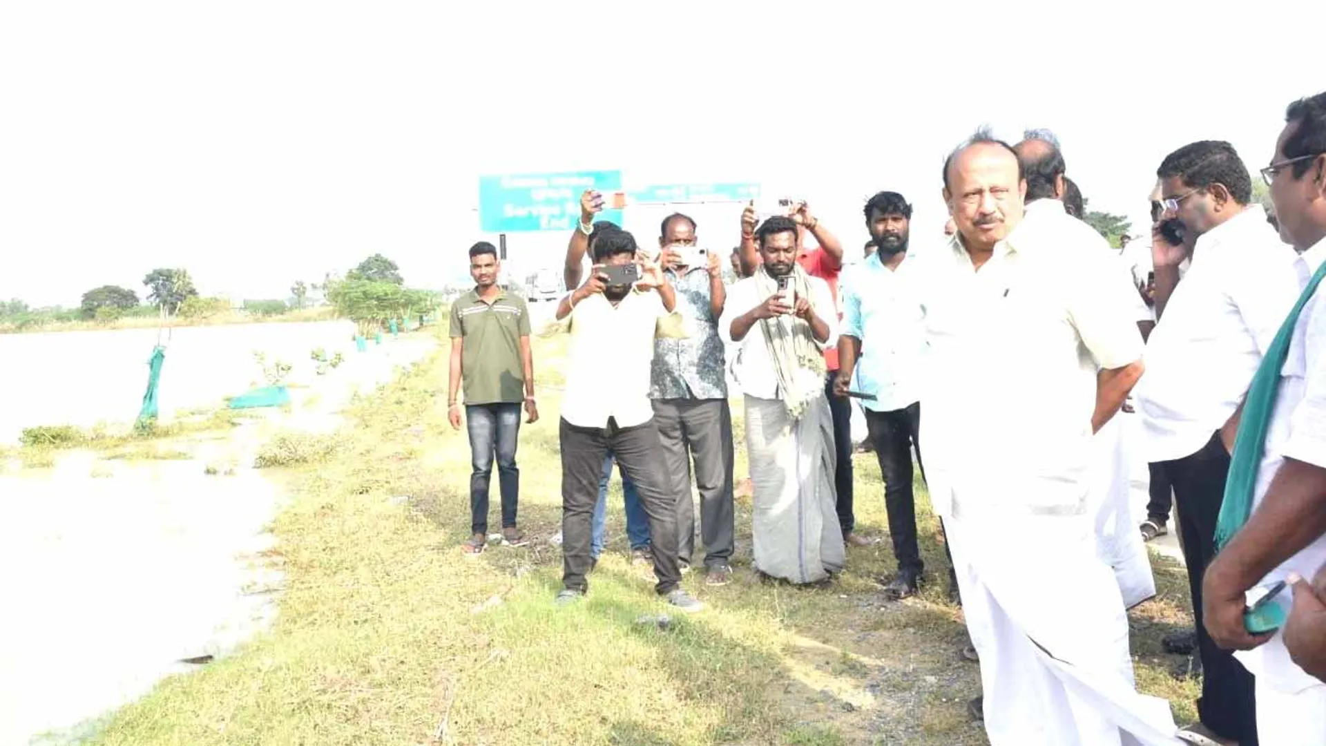 'Flood due to opening of Veeranam Lake; Action to get relief' -MRK Panneerselvam confirmed