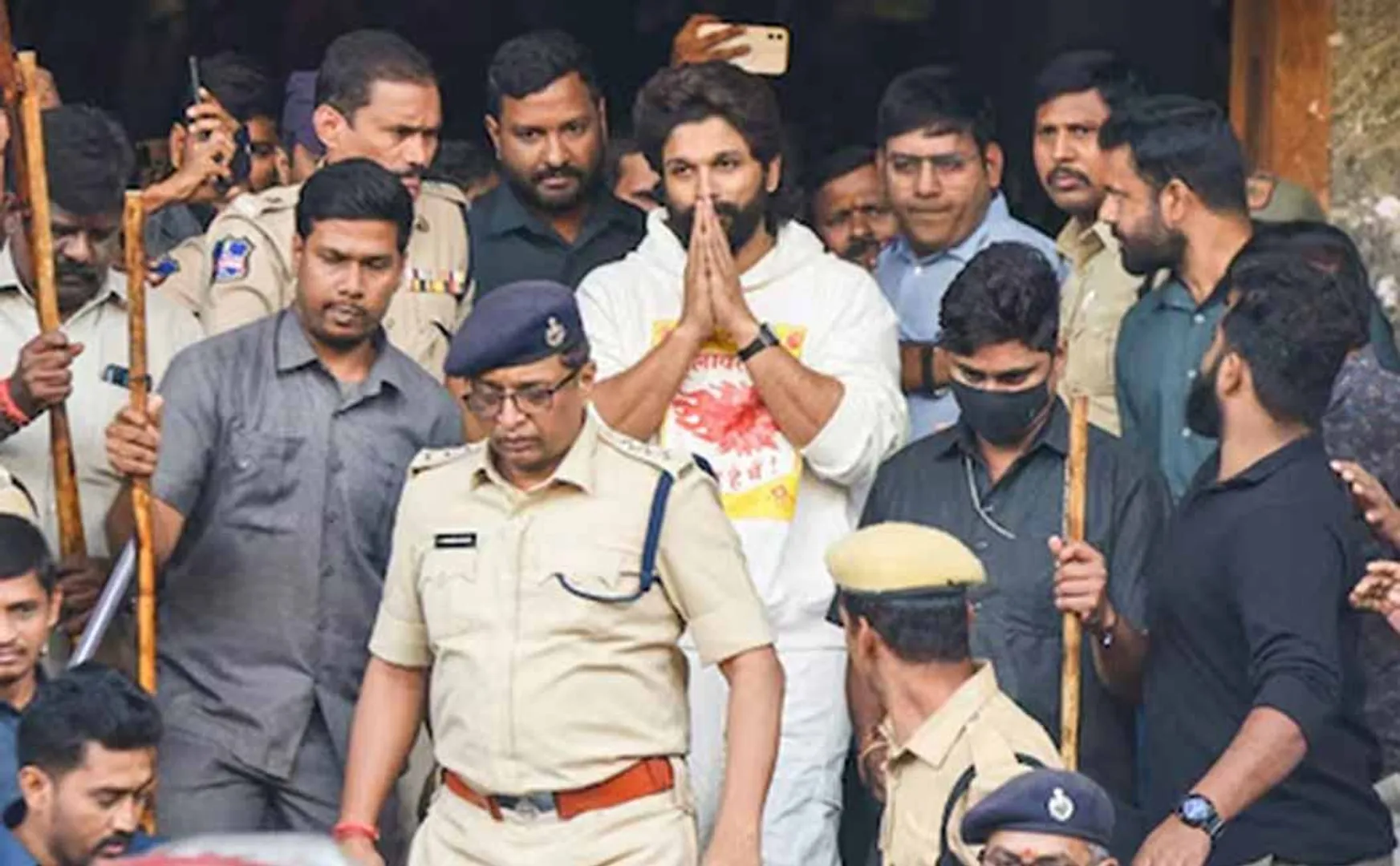 Actor Allu Arjun jailed overnight Release in the morning