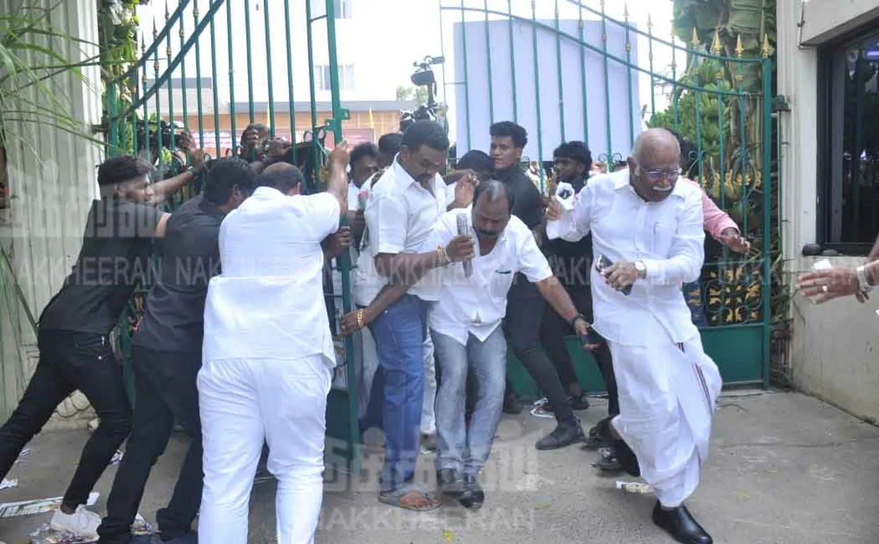 AIADMK working committee, general committee meeting push