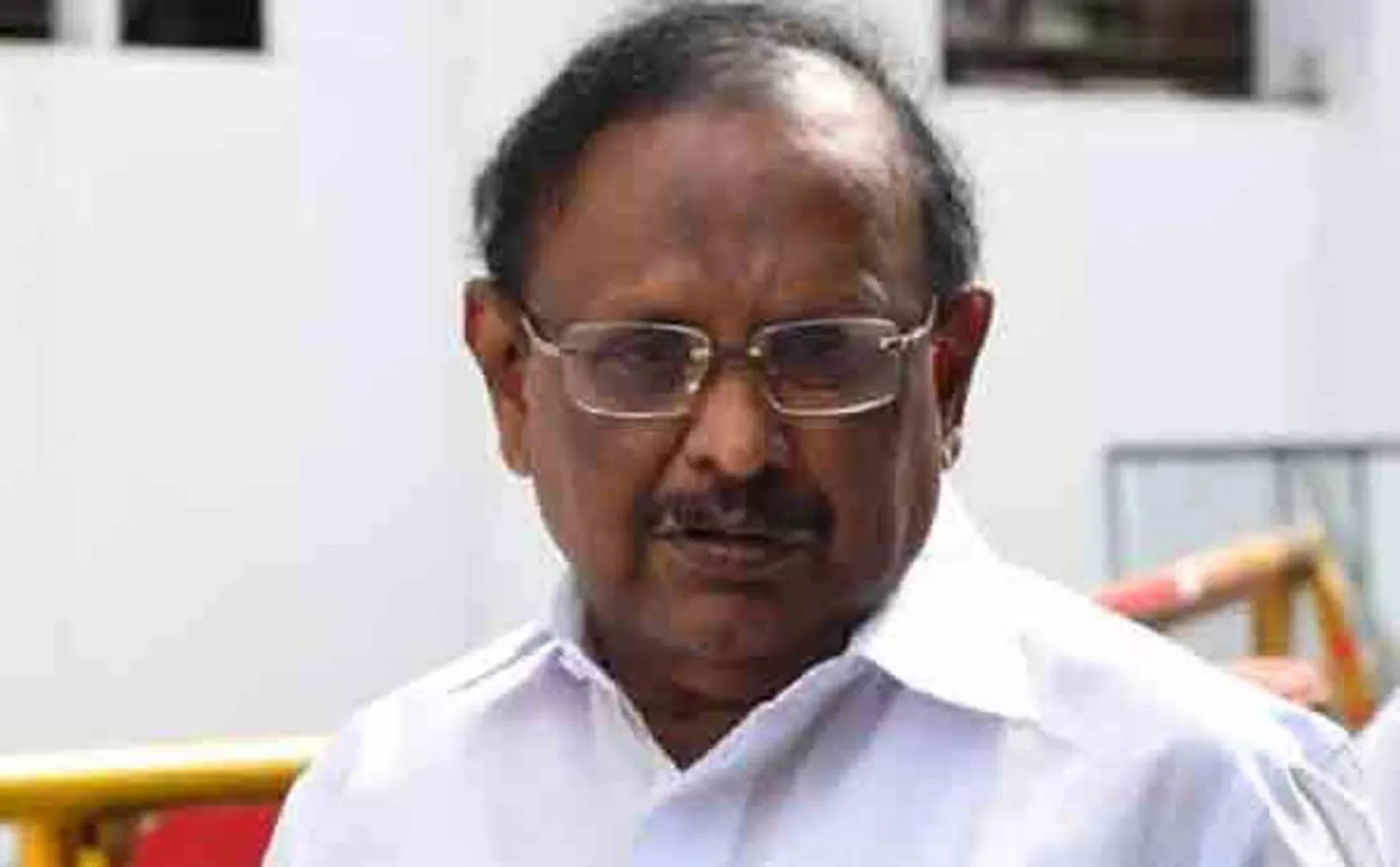 Minister Raghupathi said Palanisamy has no right to talk about law and order 
