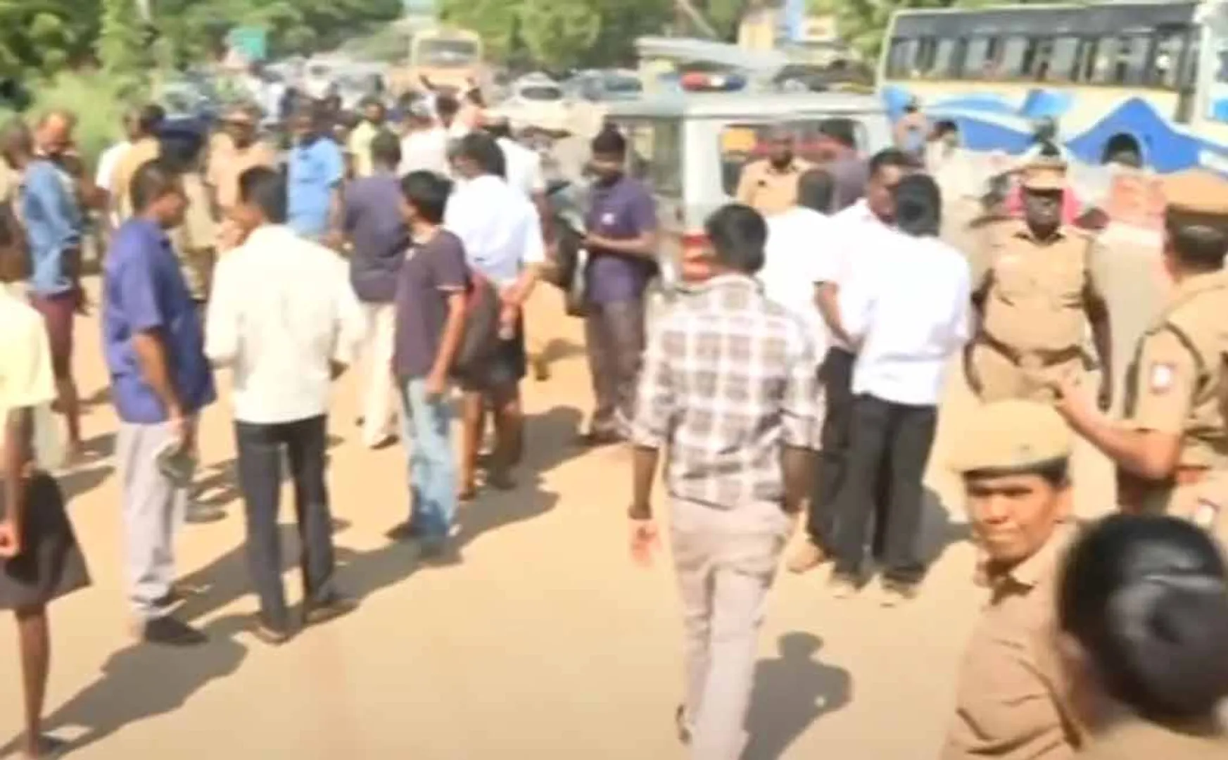 Tirunelveli palayangottai District Court incident