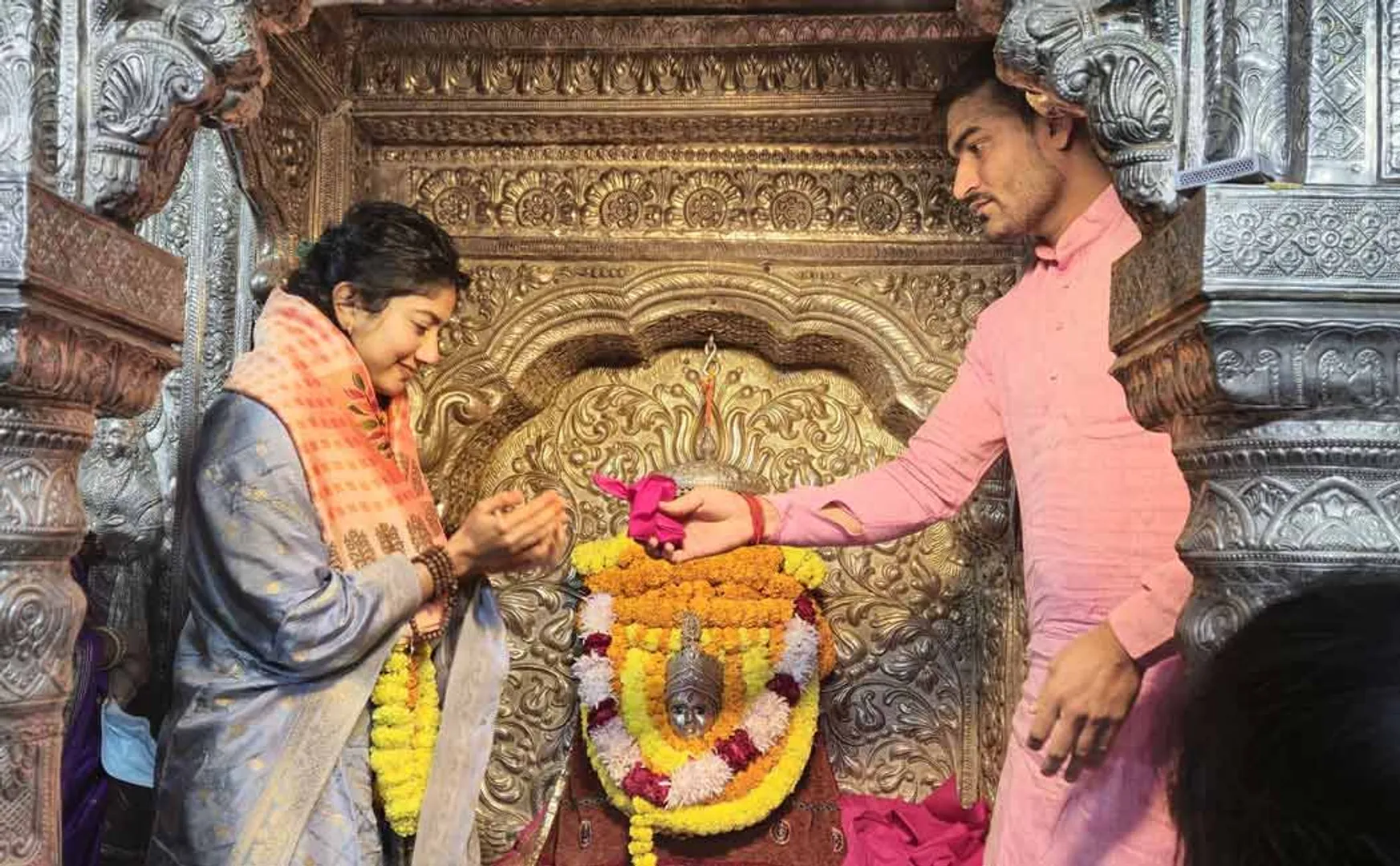 sai pallavi at varanasi 