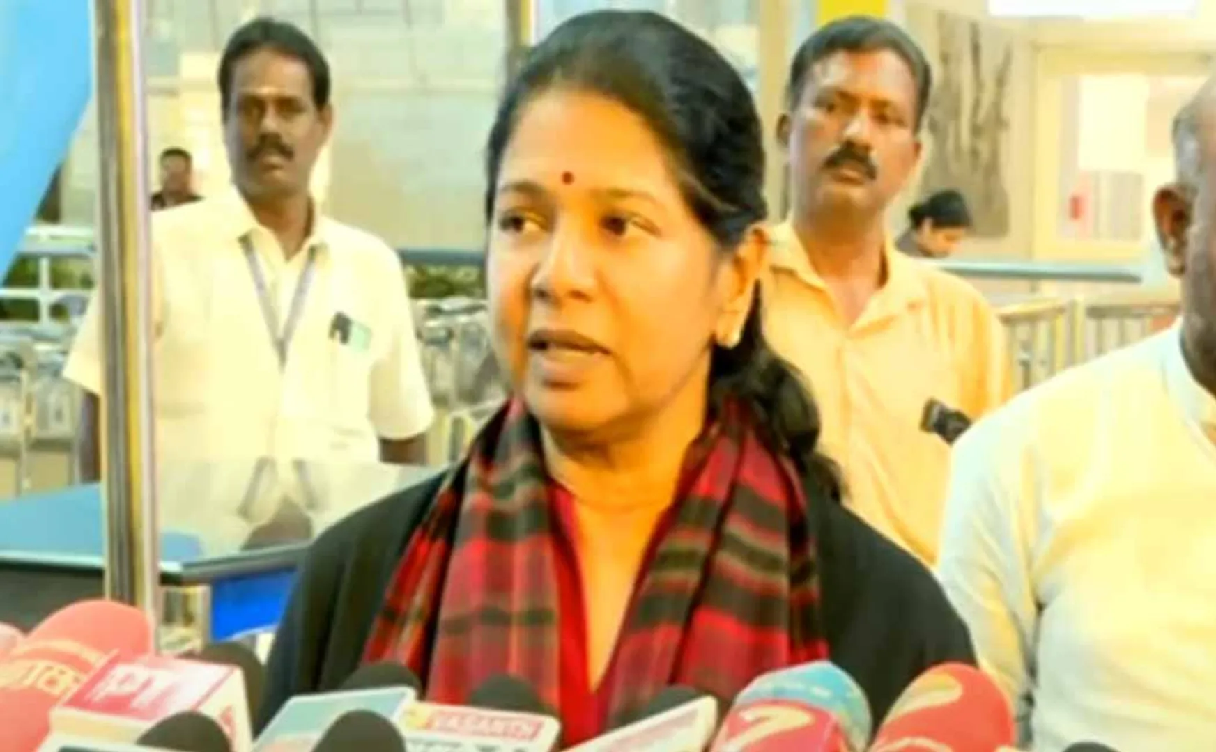 Kanimozhi says about anna university student issue