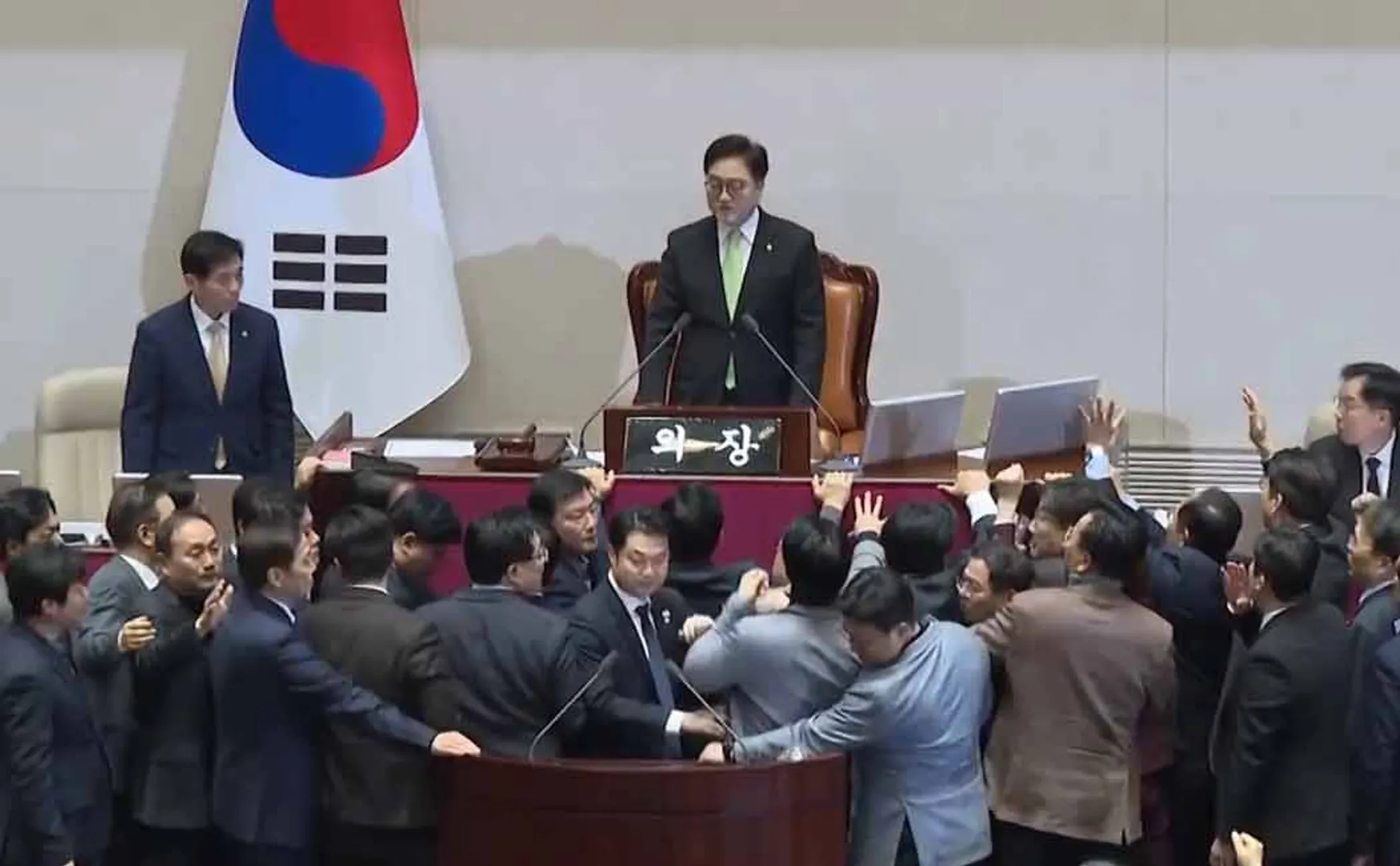 Dismissal of Interim Chancellor followed by Chancellor in South Korea!