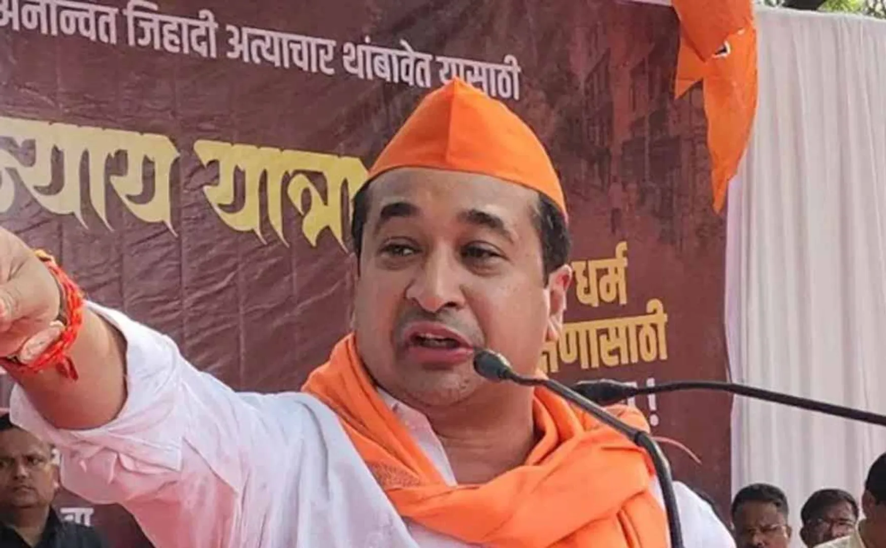 maharashtra minister controversy says about kerala