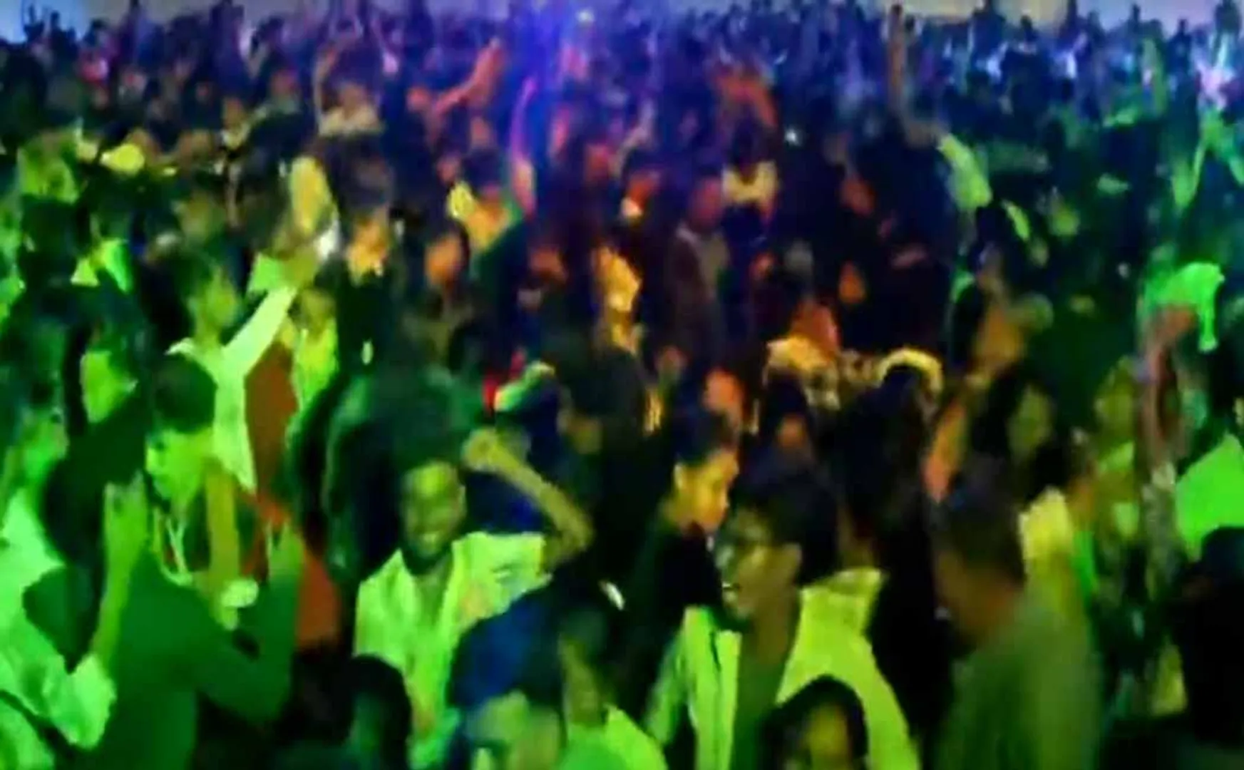 Born '2025' New Year; People in the game, bottom