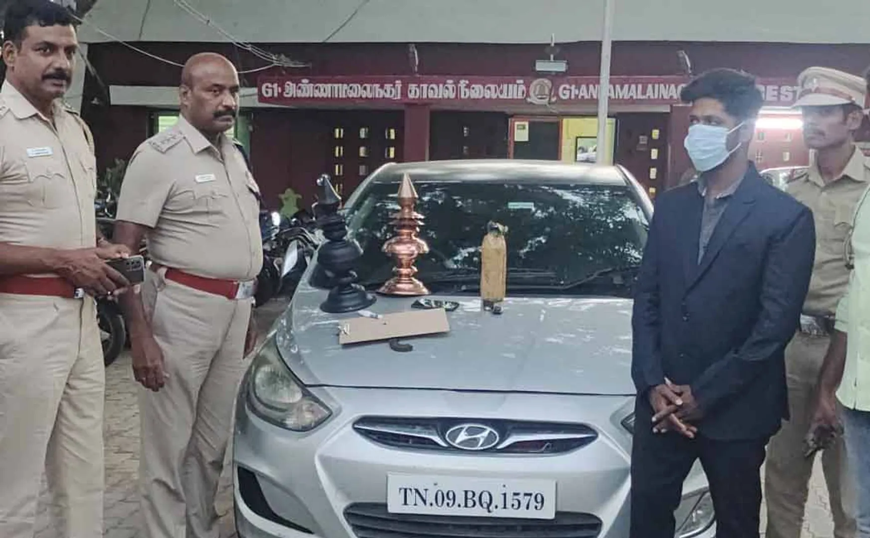 Youth who tricked the driver in the style of a movie in chidambaram