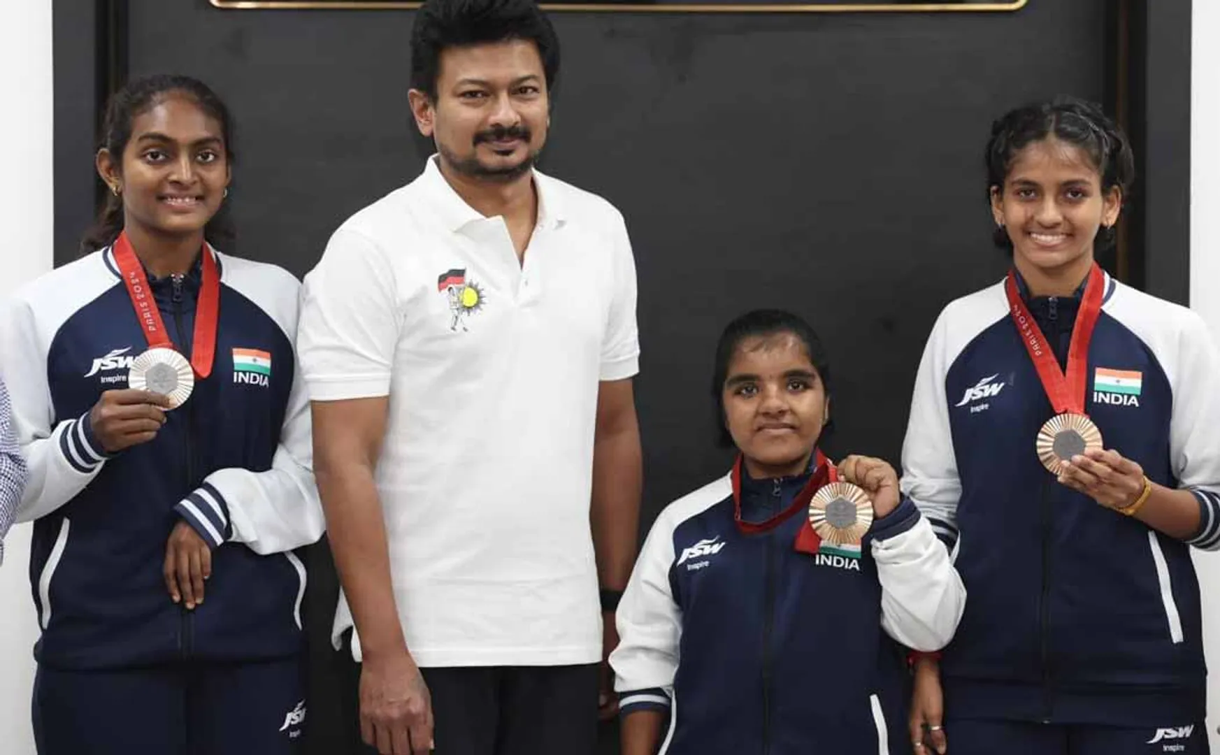 Dy CM congratulates sportsmen and women