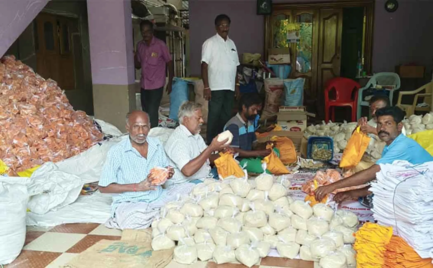 Panchayat president providing Pongal packages people for 15 years