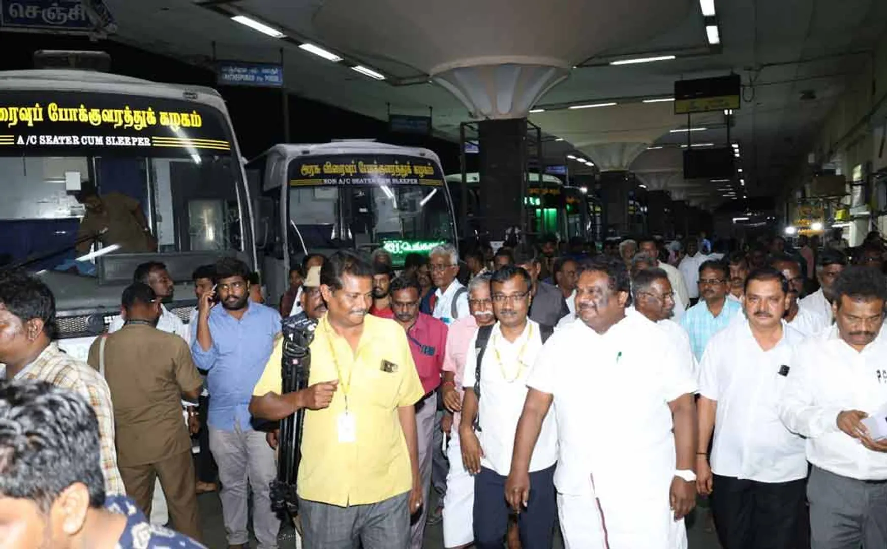 Operation of special buses on the occasion of Pongal festival; Minister personally inspect