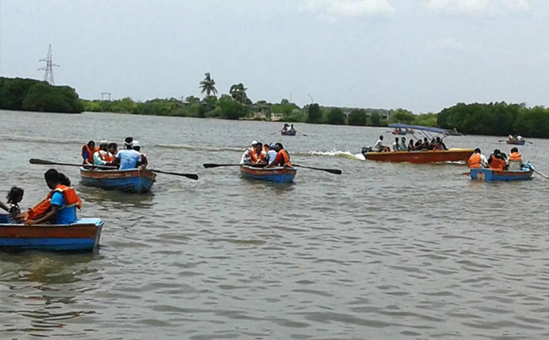 Tourists frustrated in Pichavaram 