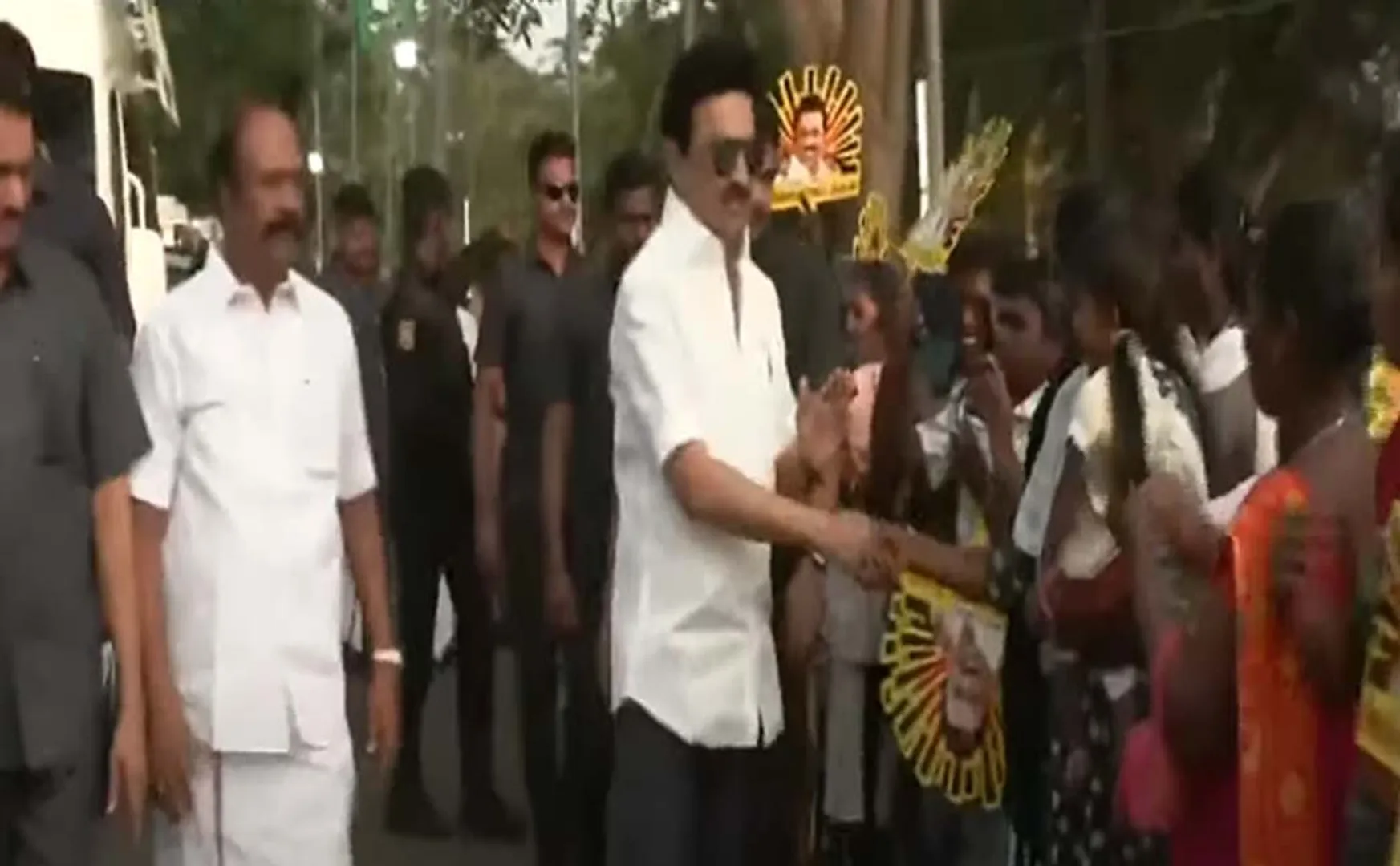 CM MK Stalin met the public in Karaikudi