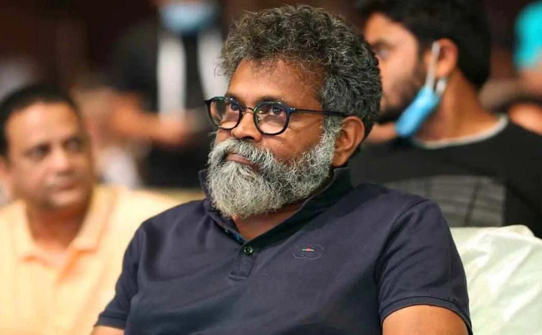 it raid in pushpa movie director sukumar