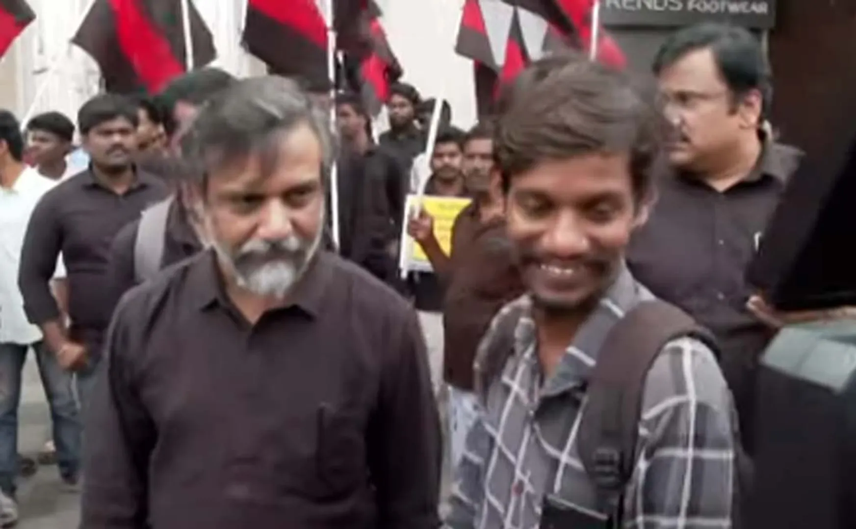 'Seeman's house siege'-concentrated Periyar organizations
