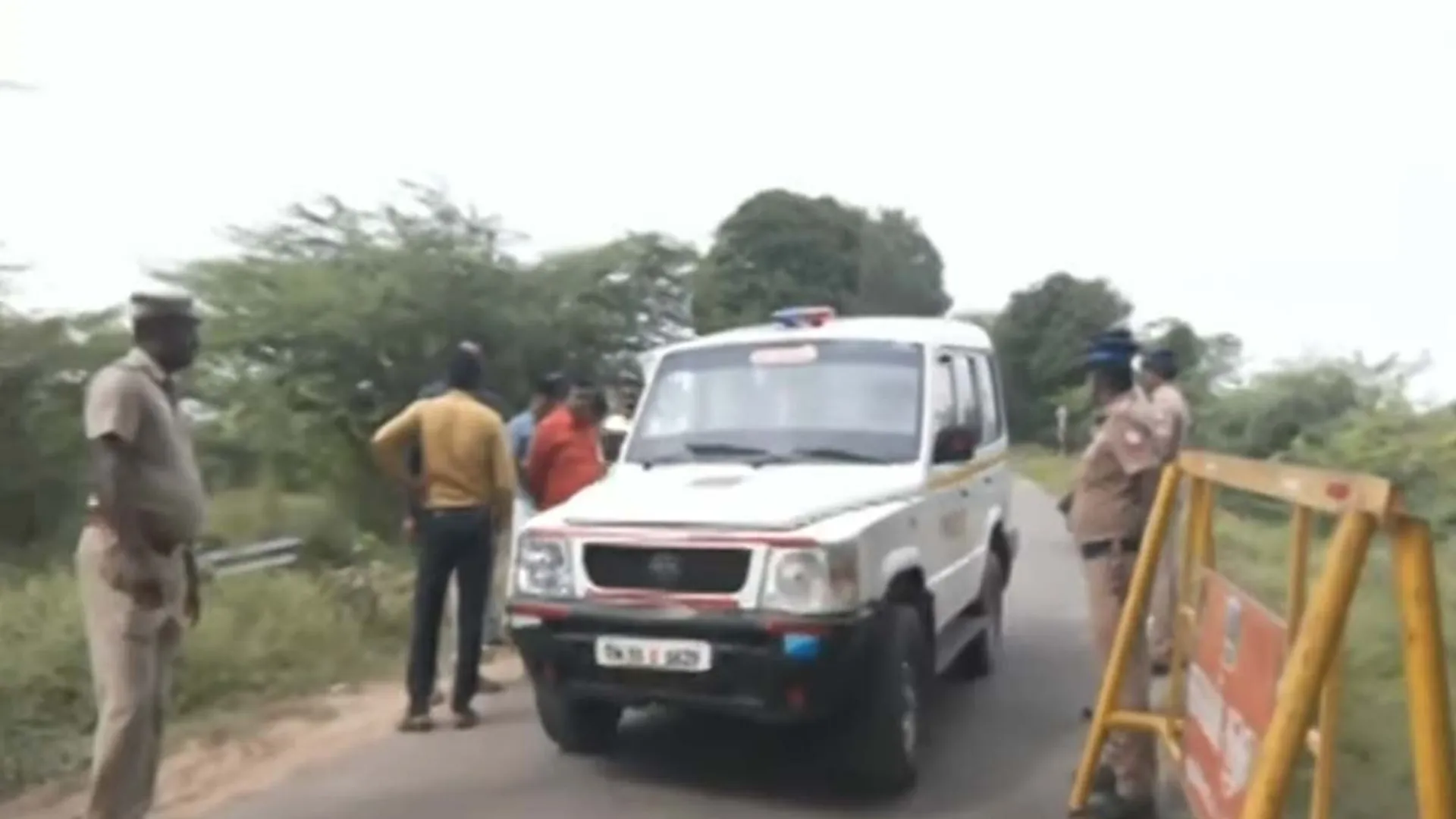 Police gathering in the vengaivayal; Request issued by Tamil Nadu Govt