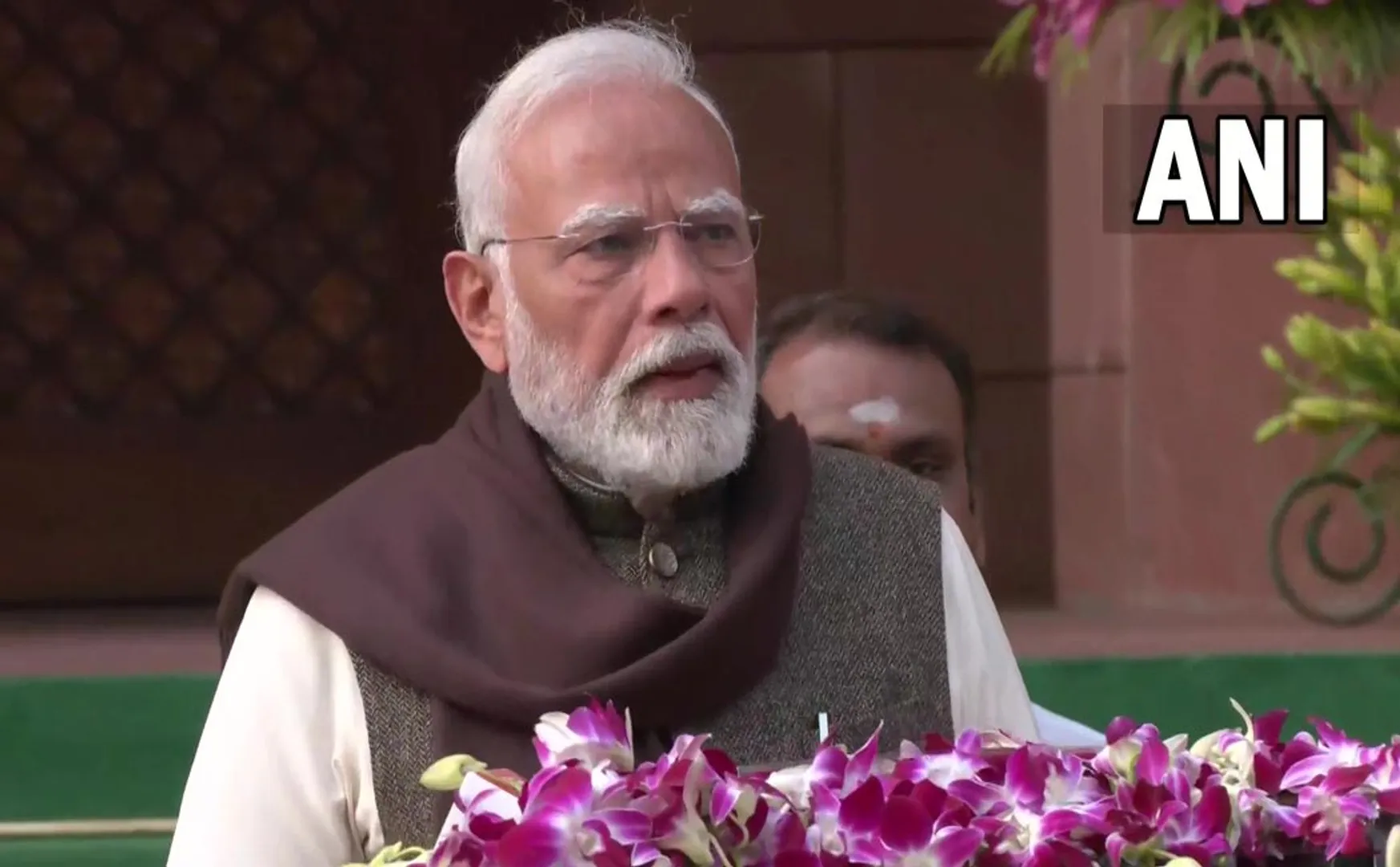 I bow to Mahalakshmi PM Modi