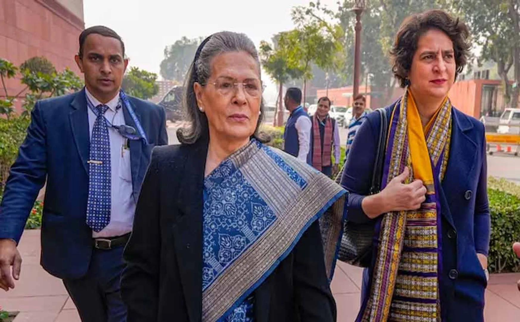  Presidential Palace explains on Controversy over Sonia Gandhi's comments