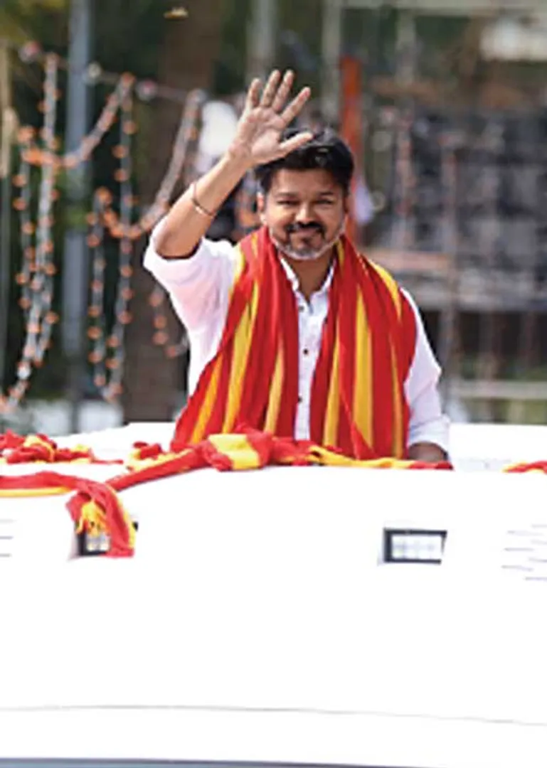 /idhalgal/balajothidam/can-you-win-politics-public-benefits-12-lakh-people-r-mahalakshmi